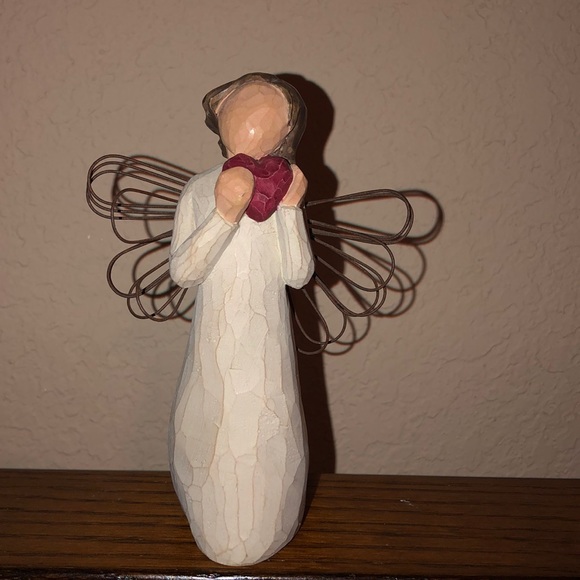 Willow Tree Figurine Angel of the Heart